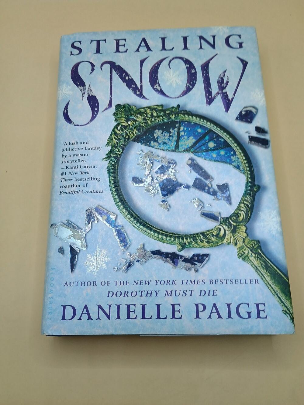 Stealing Snow - Hardcover By Paige Danielle Dorothy Must Die Fiction Young Adult
